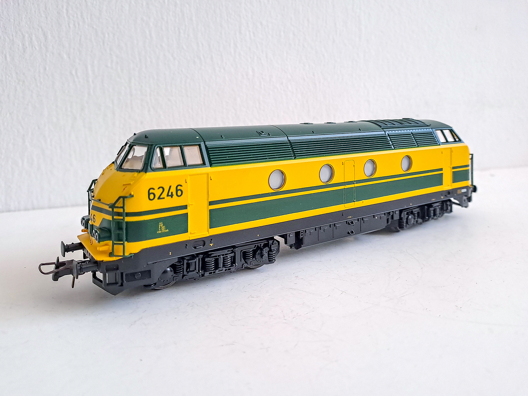 43544
