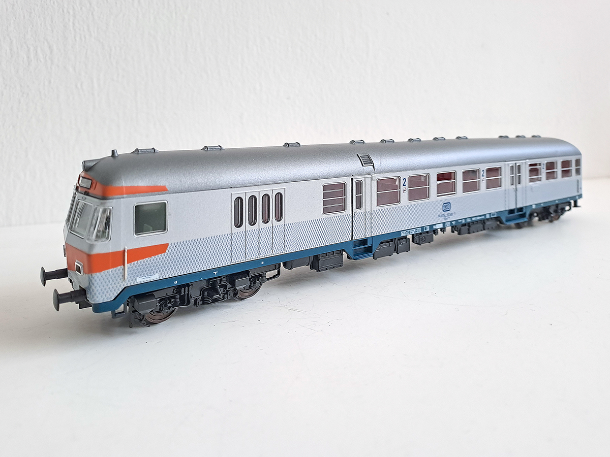 44400 suburban silverfish